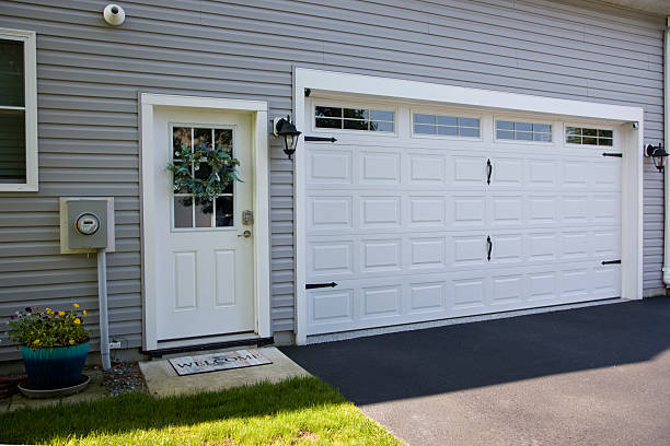 24/7 Emergency Garage Door Panel Replacement experts in Allen, TX